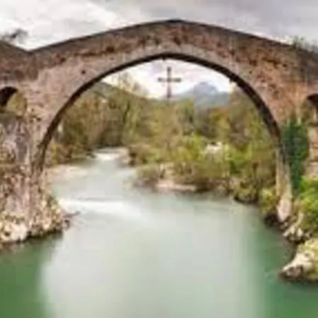 33556 Mestas De Con, Asturias, Espana